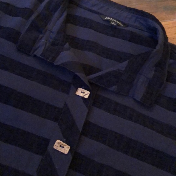 NWT John Mark Button Navy Top / Tunic - Picture 3 of 3